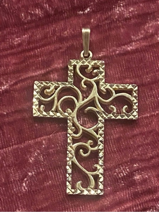 Sterling Jewelry - Large Sterling Silver Ornate Cross Pendant #7842